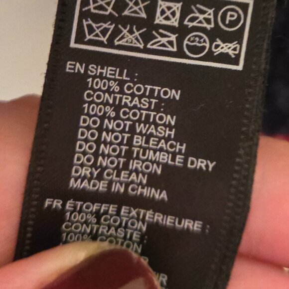 Cotton Knit Cardigan in Navy and Red Medium - Picture 4 of 7